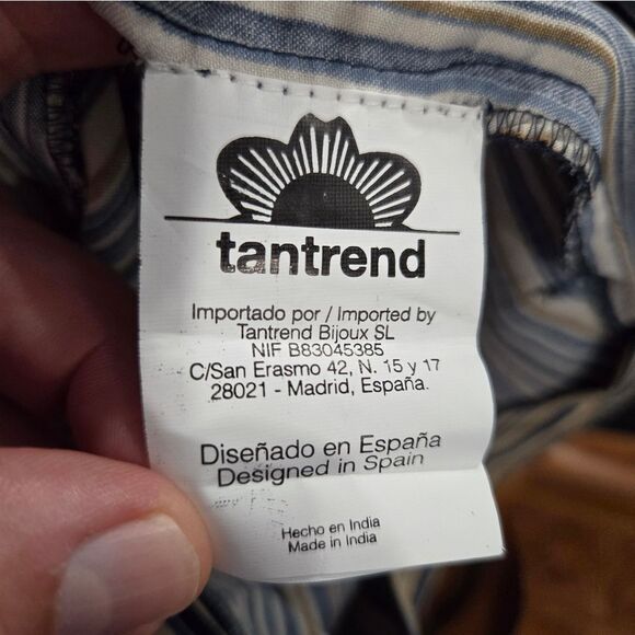 🐢 Tan Trend Wife leg flowy slacks imported from Spain. Size M - Picture 16 of 17